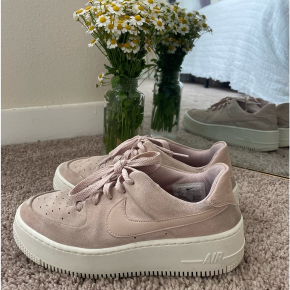 pale pink nike air force